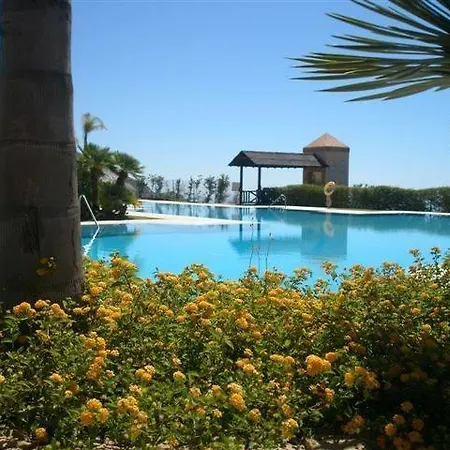 Occidental Apartment *